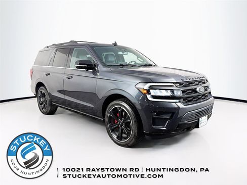 Used 2023 Ford Expedition Limited AWD/4WD image 1