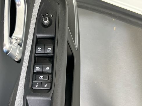 Used 2022 Jeep Compass Latitude AWD/4WD image 17