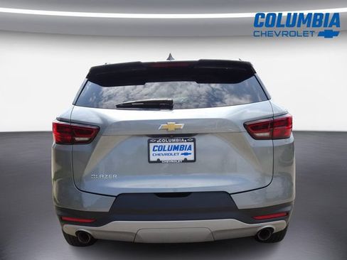 Used 2024 Chevrolet Blazer LT w/ Convenience Package FWD image 4