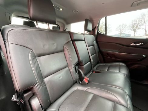 Used 2018 GMC Acadia SLT image 18