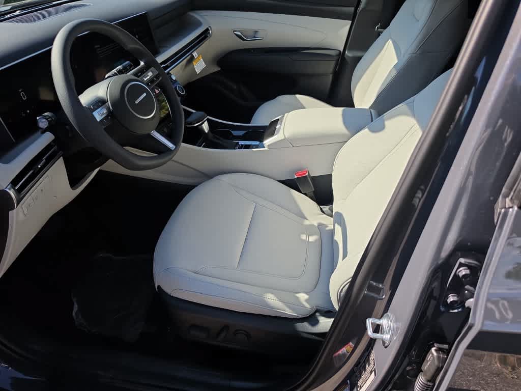 New 2026 Hyundai Tucson SEL Plus FWD image 16