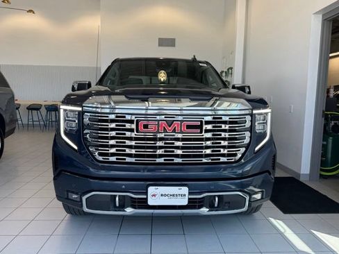 Used 2023 GMC Sierra 1500 Denali w/ Denali Reserve Package AWD/4WD image 30