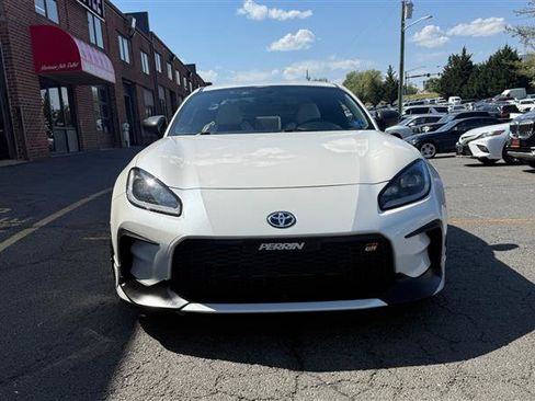 Used 2022 Toyota GR86 w/ ALL Weather Mat Package (TMS) RWD image 2