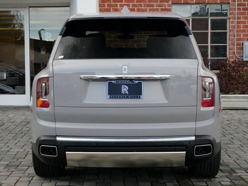 Certified 2024 Rolls-Royce Cullinan AWD/4WD image 20