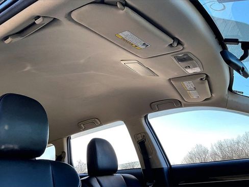 Used 2019 Mitsubishi Outlander SE image 19