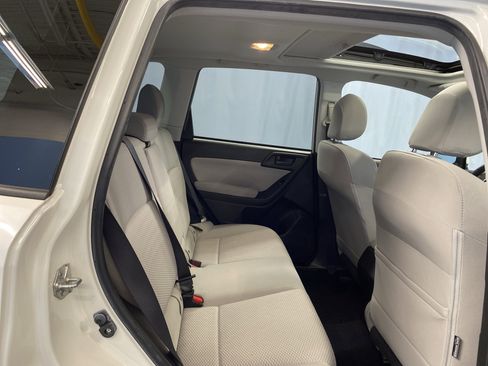 Used 2015 Subaru Forester 2.5i Premium image 35