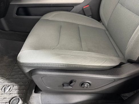 Used 2020 RAM 1500 Big Horn AWD/4WD image 11