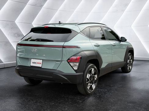 Used 2024 Hyundai Kona SEL AWD/4WD image 4