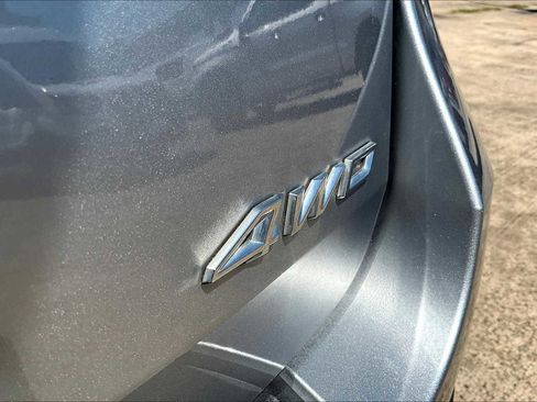 Used 2022 Ford Explorer XLT image 9