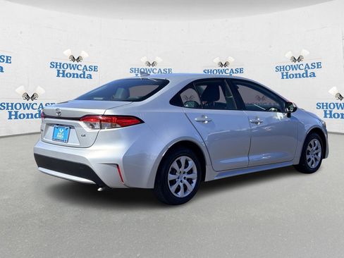Used 2022 Toyota Corolla LE image 7
