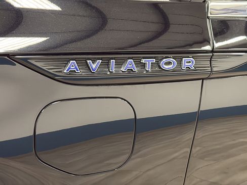 Used 2023 Lincoln Aviator Grand Touring w/ Equipment Group 301A AWD/4WD image 44