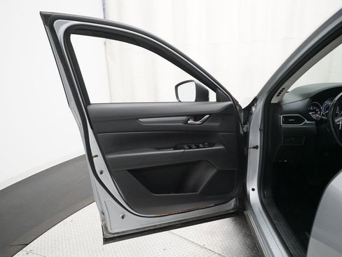 Used 2018 MAZDA CX-5 Touring image 28