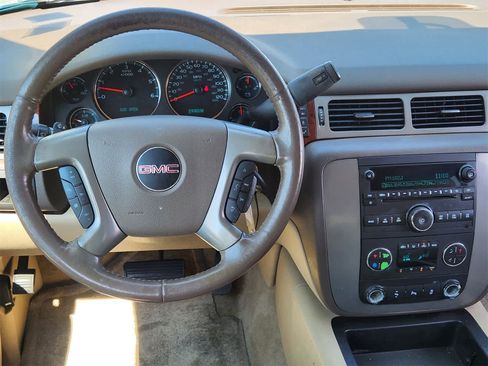 Used 2014 GMC Yukon SLT w/ Texas Edition image 27