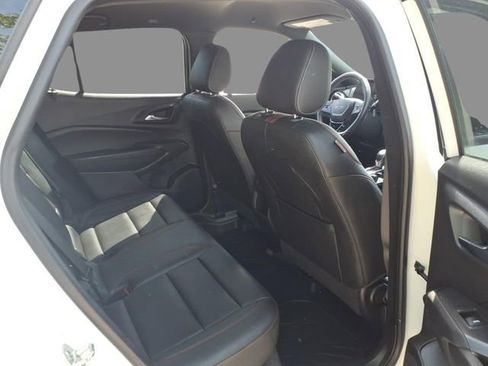 Used 2025 Chevrolet Trax RS w/ Driver Confidence Package FWD image 11
