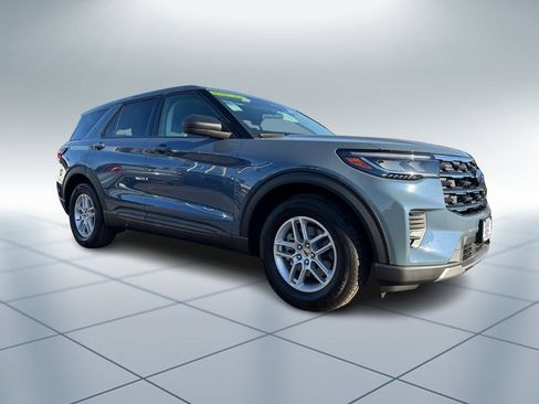 New 2026 Ford Explorer Active image 2