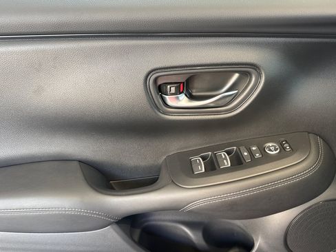 Used 2026 Honda HR-V EX-L image 12