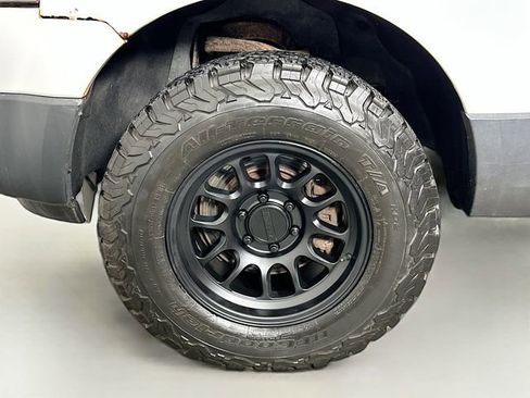 Used 2015 Ford Expedition XL image 28