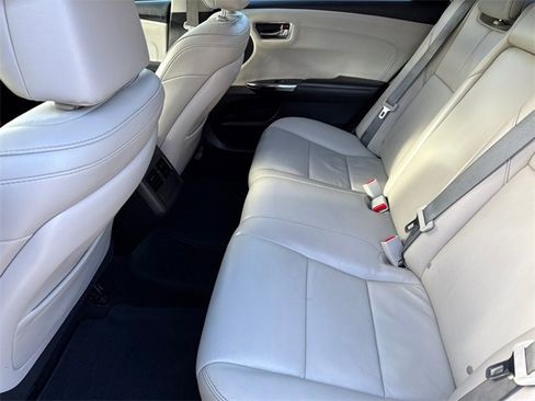 Used 2016 Toyota Avalon XLE Premium image 14
