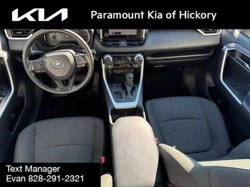 Used 2024 Toyota RAV4 XLE image 17