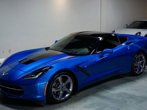 Used 2014 Chevrolet Corvette 2dr Z51 Coupe w/ 3LT Preferred Equipment Group image 32