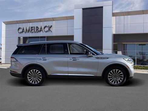 Certified 2023 Lincoln Aviator Reserve w/ Equipment Group 201A image 7