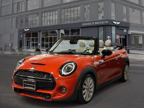 Used 2021 MINI Cooper S FWD image 1