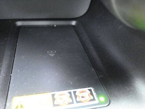 Used 2025 Toyota Grand Highlander Limited image 38