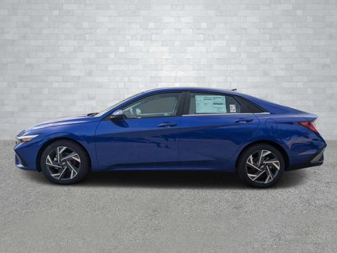 New 2025 Hyundai Elantra Sport image 8
