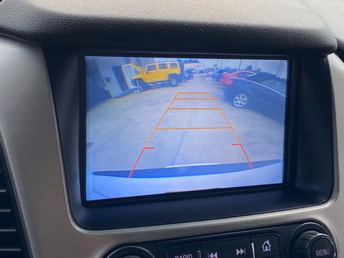 Used 2017 GMC Yukon SLE w/ Convenience Package image 12