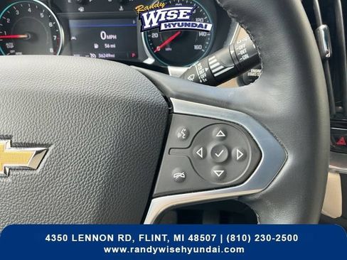 Used 2023 Chevrolet Traverse LT FWD image 24