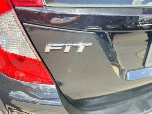 Used 2015 Honda Fit LX image 36
