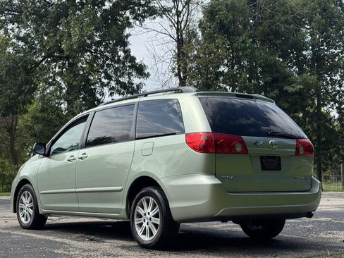 Used 2009 Toyota Sienna LE FWD image 7