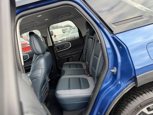 Used 2023 Ford Bronco Sport Outer Banks w/ Tech Package image 11