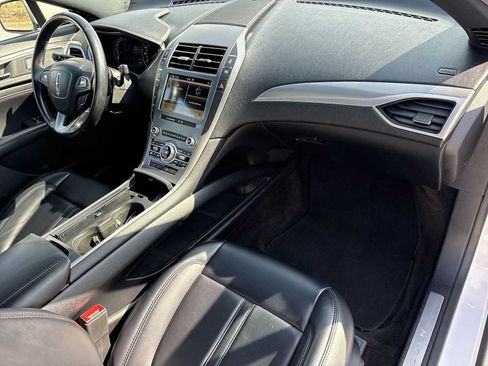 Used 2019 Lincoln MKZ Premiere FWD image 27