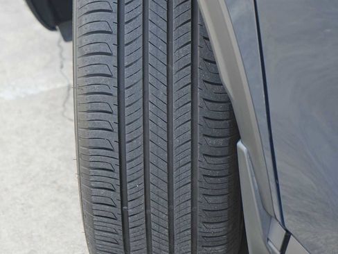 Certified 2025 Honda CR-V EX image 29