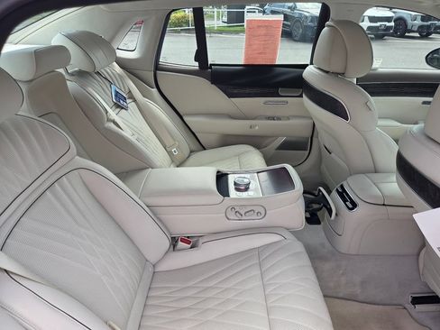 Used 2025 Genesis G90 3.5T AWD/4WD image 31