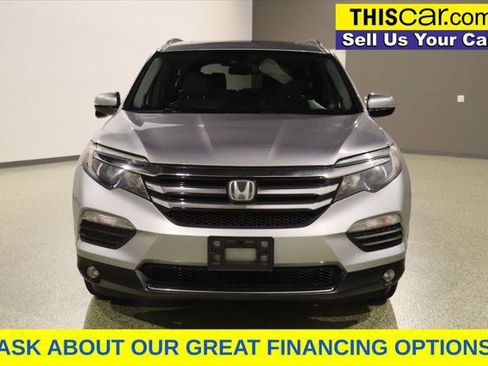 Used 2017 Honda Pilot Touring image 2