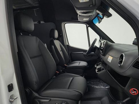 New 2026 Mercedes-Benz Sprinter 2500 image 16