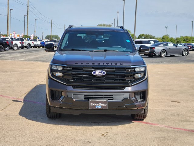 New 2027 Ford Expedition Platinum w/ Stealth Appearance Package RWD image 2
