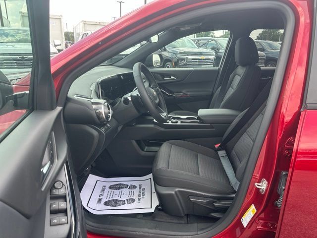 New 2026 Chevrolet Equinox LT FWD image 16