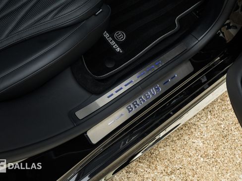 Used 2024 Mercedes-Benz S 63 AMG S image 40
