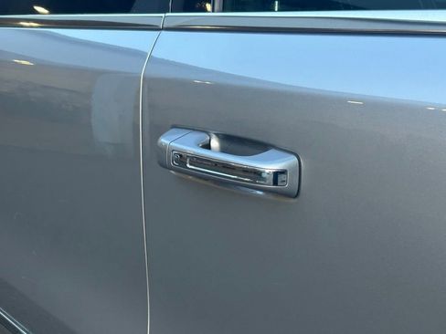 Used 2022 RAM 1500 Limited w/ Body Color Bumper Group image 21