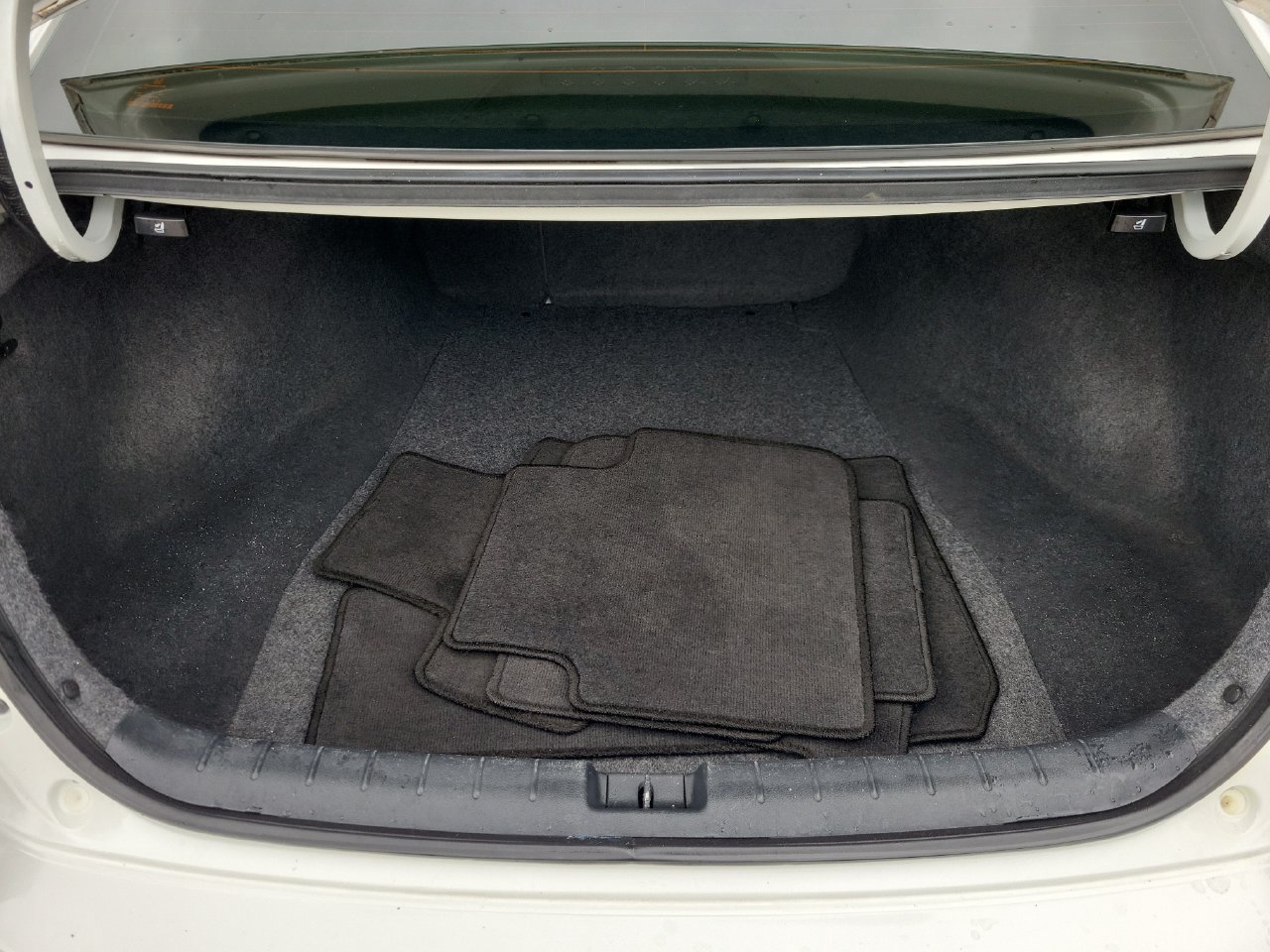 Used 2016 Honda Accord EX image 7