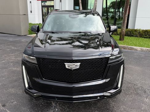 Used 2021 Cadillac Escalade Sport Platinum image 8