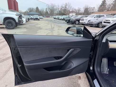 Used 2019 Tesla Model 3 Long Range image 10