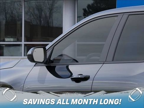 New 2027 Chevrolet Equinox LT w/ LPO, Floor Liner Package FWD image 12