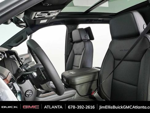 New 2026 GMC Yukon Denali w/ Advanced Technology Package AWD/4WD image 5