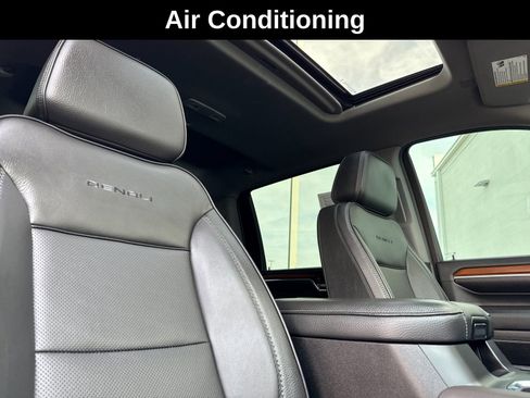 Used 2024 GMC Sierra 2500 Denali w/ Denali Reserve Package image 18