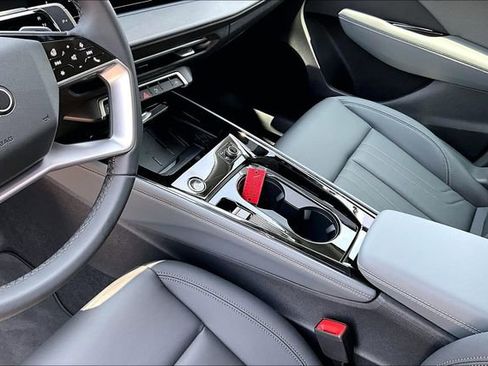 New 2026 Audi Q3 quattro 2.0T AWD/4WD image 14