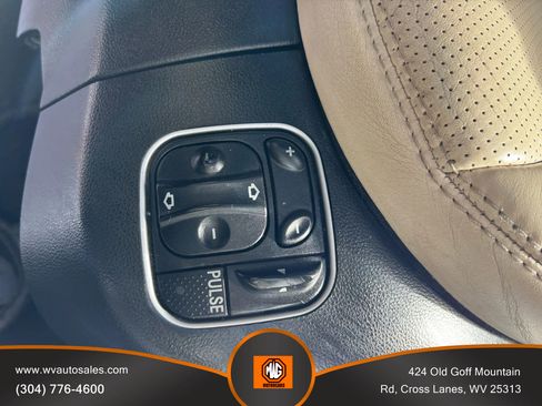 Used 2007 Mercedes-Benz SL 550 image 12